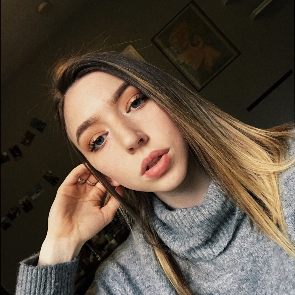 Meet your Posher, Eemma